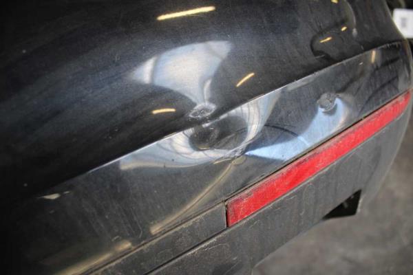 PARE CHOC ARRIERE VW - Vue 4